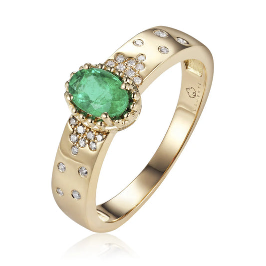 Oval Emerald Ring